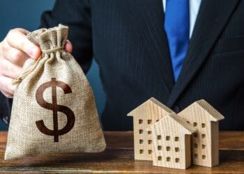 Investing in luxury real estate funds