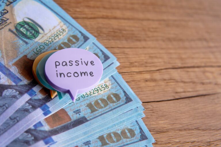 Guide to Understanding Passive Income (2026) | Beginner’s Complete Guide